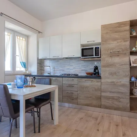 Fronte Porto Апартаменты Альгеро
